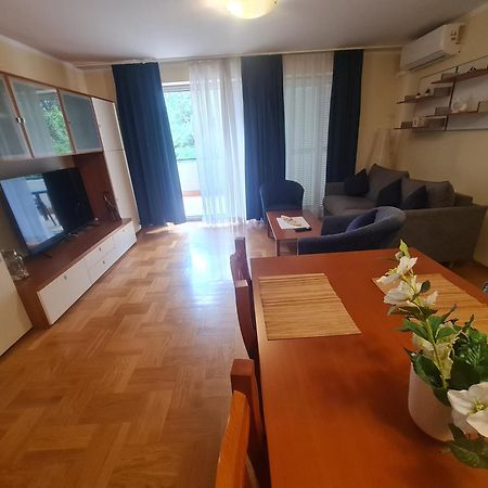 Ferienwohnung Sfinga Verudela V Pula Exterior foto