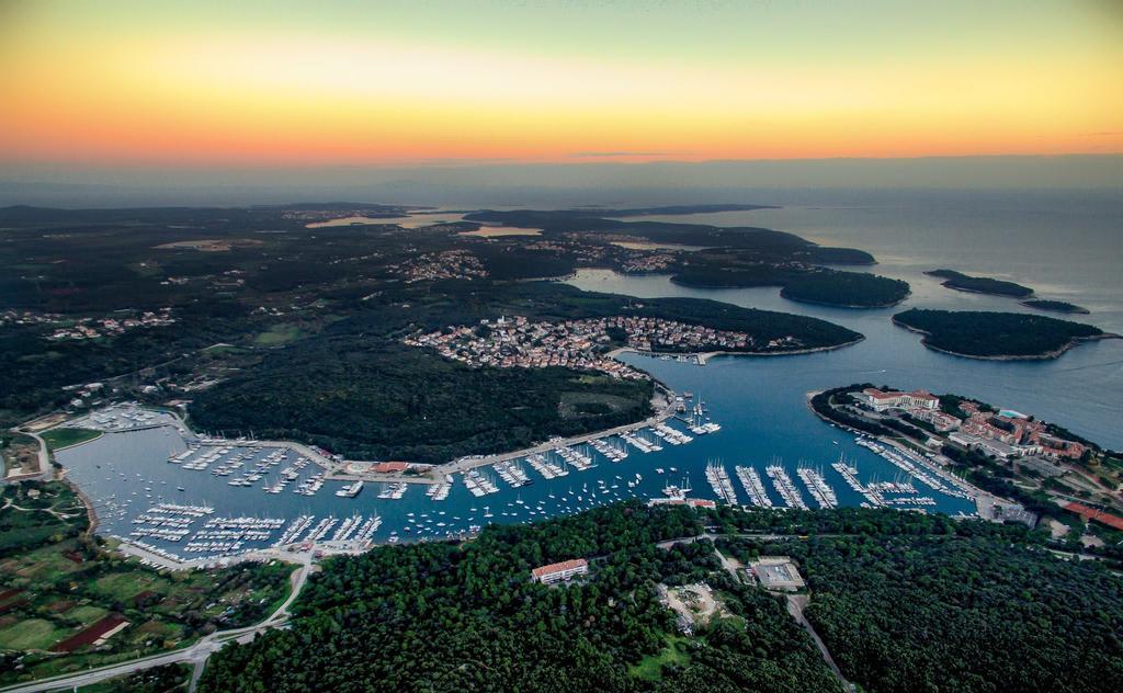 Ferienwohnung Sfinga Verudela V Pula Exterior foto